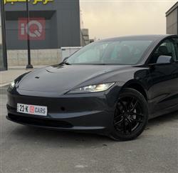 تسلا موديل 3